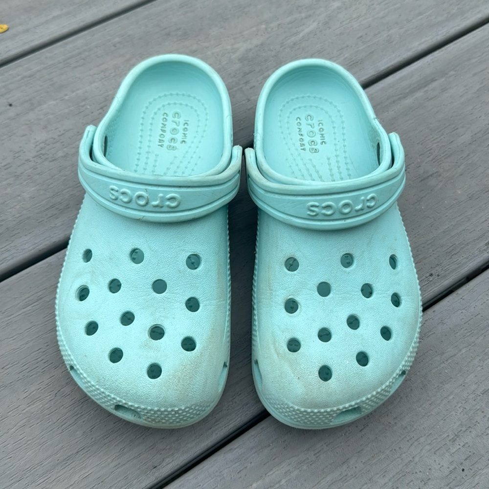 Crocs child size 13